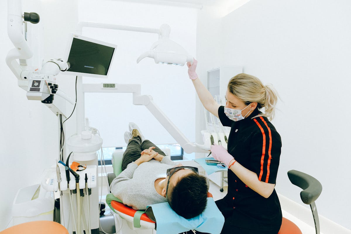 Diş Eti Kanaması Neden Olur? Nedenleri, Tedavisi ve Korunma Yolları